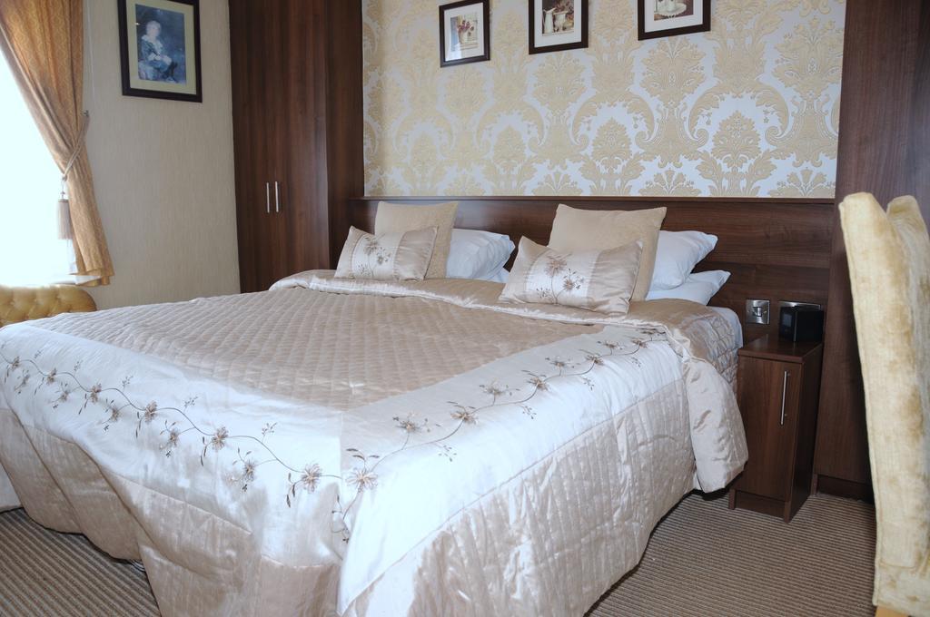 HOTEL THE EDENFIELD GUEST HOUSE BLACKPOOL 4 United Kingdom